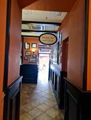 CervecerÍa 100 Montaditos.