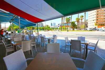 Canta Napoli Pizzeria