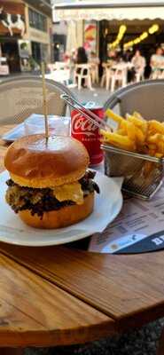 La Brava Street Food