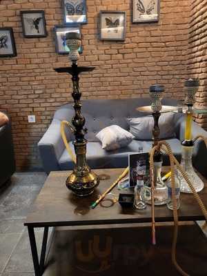 Farfal·la Shisha Lounge