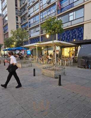 CervecerÍa 100 Montaditos'la Sureña.
