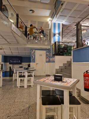 CervecerÍa 100 Montaditos'la Sureña.