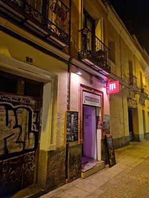 CervecerÍa El Metro De Manuela Malasaña