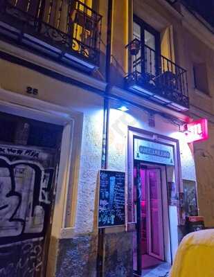 CervecerÍa El Metro De Manuela Malasaña