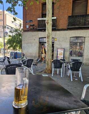 CervecerÍa 100 Montaditos.