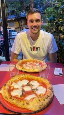 Pizzeria Napoletana La Piccolina