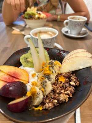 Verd Caffee & Brunch