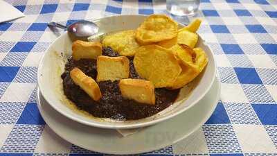 Mesón La Colonda - Photo 8