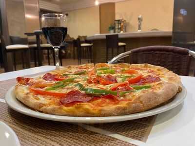 Pizzas & Pastas Family