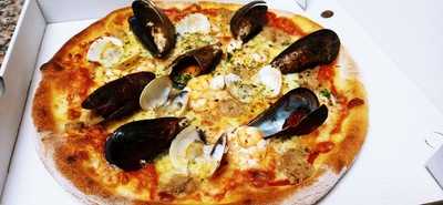 Pizzas & Pastas Family