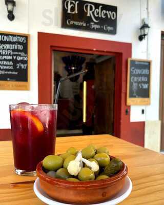El Relevo Bar