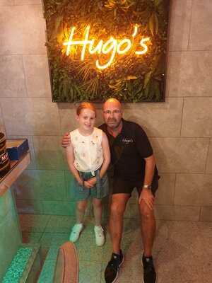 Hugo's Bar
