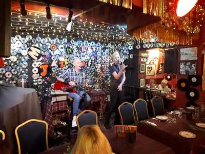 Moochers Fuengirola Bar And Grill