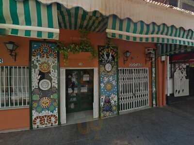 Moochers Fuengirola Bar And Grill