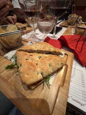 El Manubri Gastro-bar