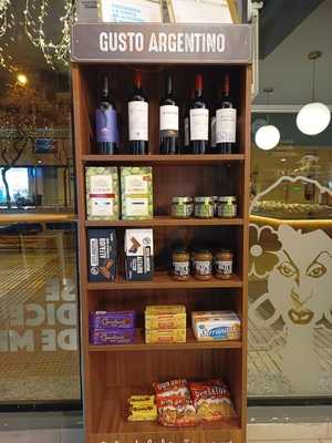 Empanadas Tita De Buenos Aires