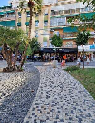 Starbucks, Plaza De La Hispanidad
