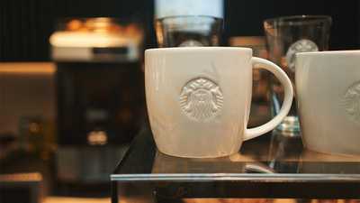 Starbucks, Plaza De La Hispanidad