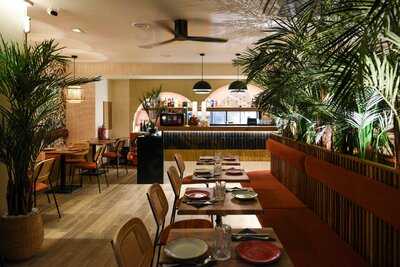 Santa Monica Restaurant Correo Viejo