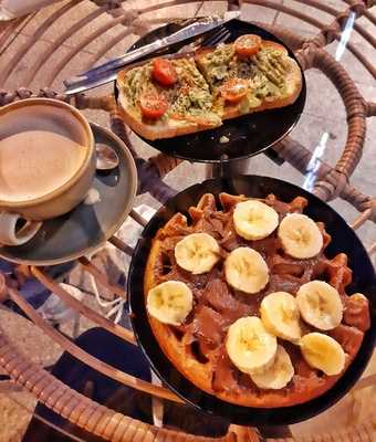 Avocado Gastro Café