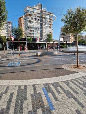 Kfc- Plaza De La Hispanidad