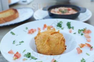 Oasis Grill & Asian Cuisine