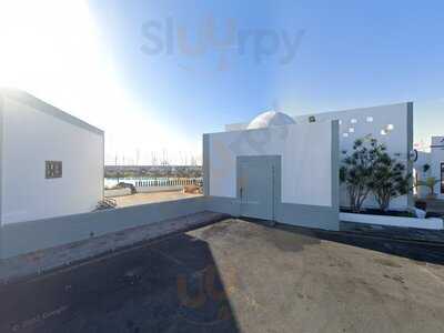 Oasis Grill & Asian Cuisine