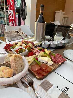 No55 - Wine Bar • Brunch • Tapas