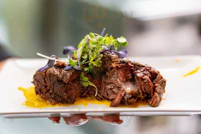 Aura Lounge Restaurant