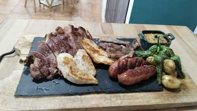 Olivo Y Laurel Restaurant