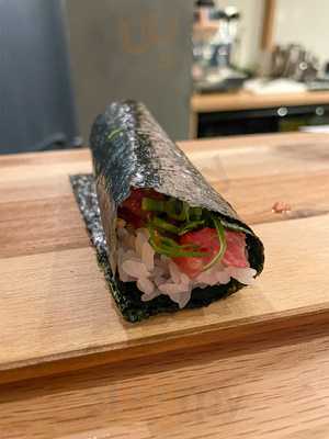 Akiro Hand Roll Bar