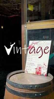 Vintage Bar & Resto