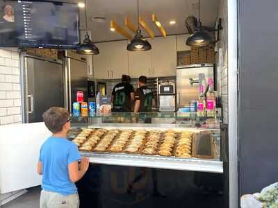 El Trébol 1983 Pizzas Y Empanadas