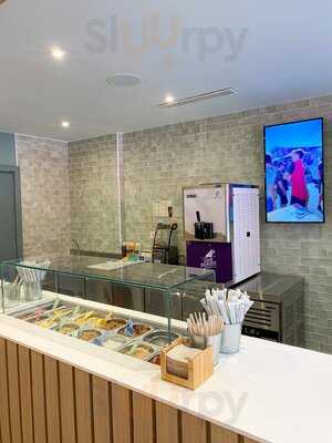 Oakberry Açaí Bowls & Smoothies