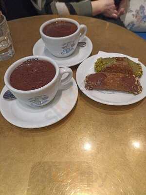 Elisa Gelateria Pastisseria Caffe