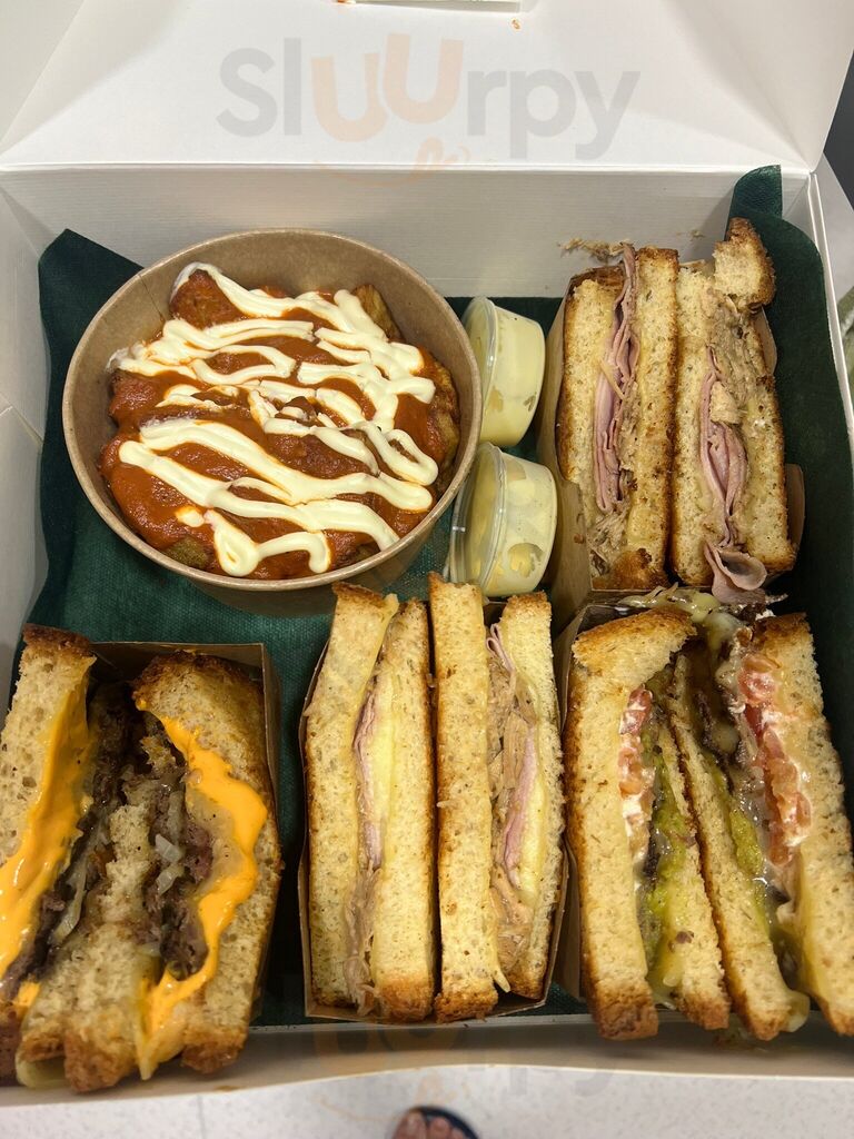 Montagu Sandwich By Soto Del Prior