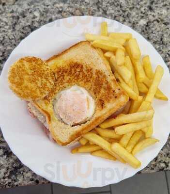 Castillo De Sol Pool Bar