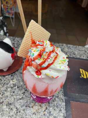 Castillo De Sol Pool Bar