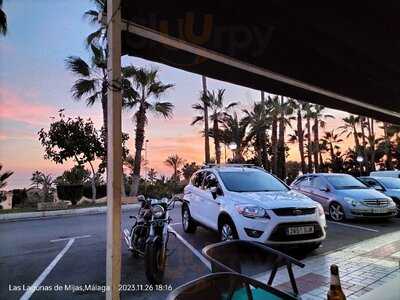 Diddlys Irish Cafe Bar