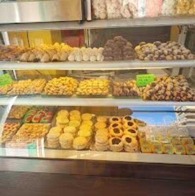 Panadería Y Pastelería Saresan