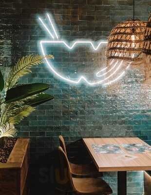 Wakea (rambla Almería)