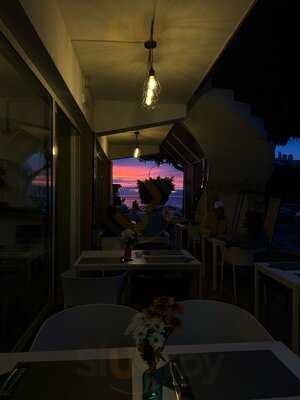 Mums Pizza Family Restaurant