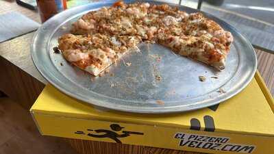 El Pizzero Veloz