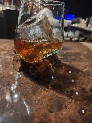 Número Tres Cocktail Bar