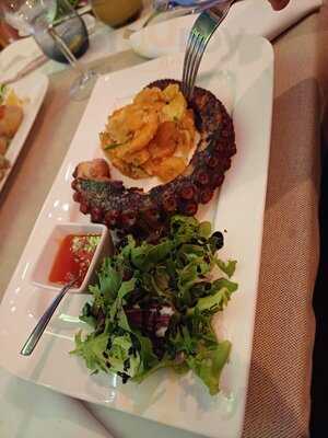 Capitan Hook - Puerto De Mogan