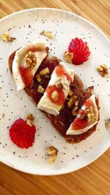 Decent - Cafe & Brunch