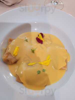 Versos Sueltos, Casa De Comidas