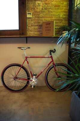 Zentral:  Specialty Coffee And Bakery