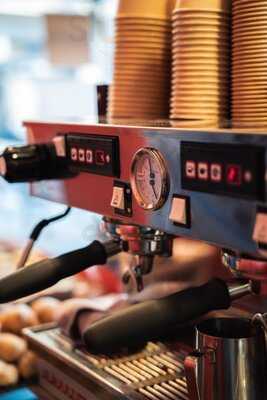 Zentral:  Specialty Coffee And Bakery