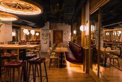 Novecento Bistró Santa Ana